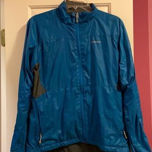 WOMEN’S PATAGONIA WINDBREAKER SIZE M
